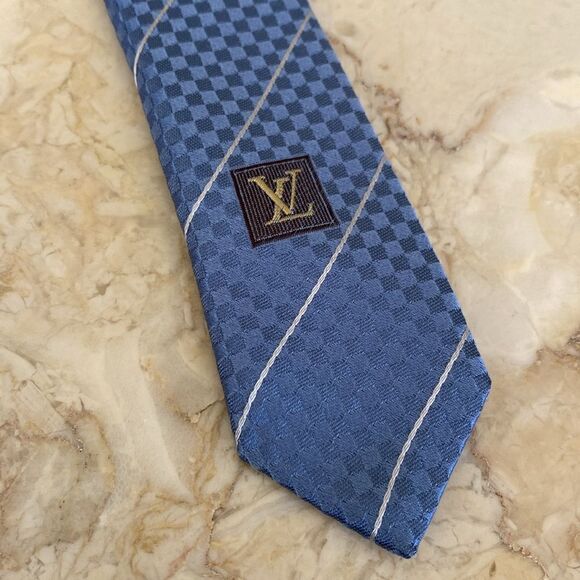 Louis Vuitton 100% Silk Monogram Tie - Picture 8 of 10